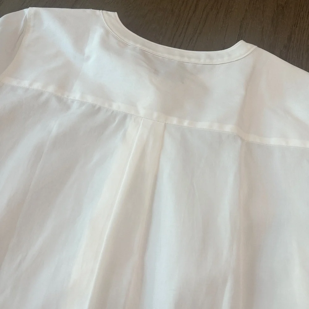 Talbots White Tunic Top Blouse Long Sleeve Jeweled Buttons Size Medium - Picture 9 of 10